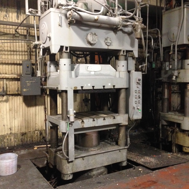 Complete Compression Molding Plant, Machine ID: 7070